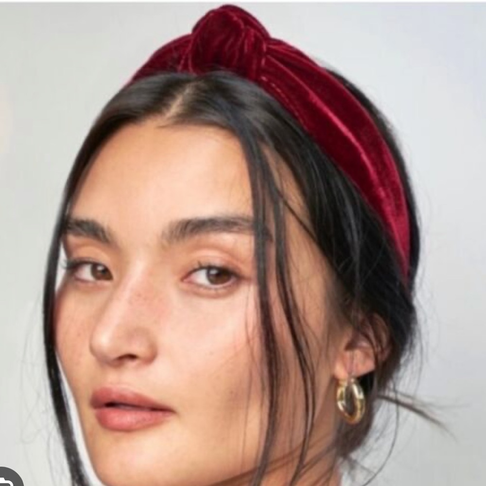 red velvet Lele Sadoughi knot headband